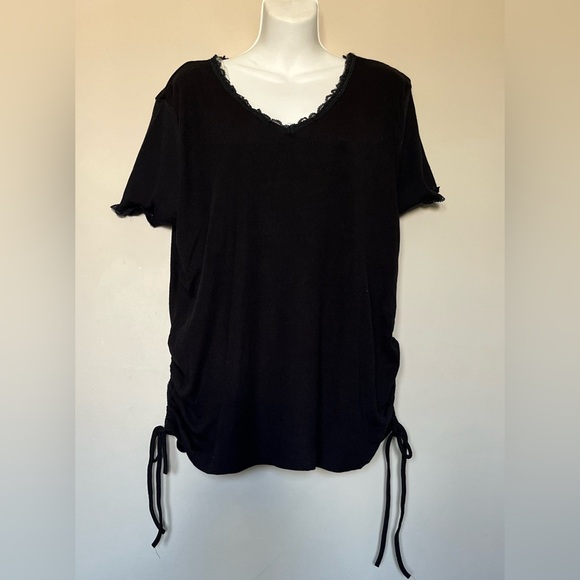 Tank tops for sale - Picture 4 of 6